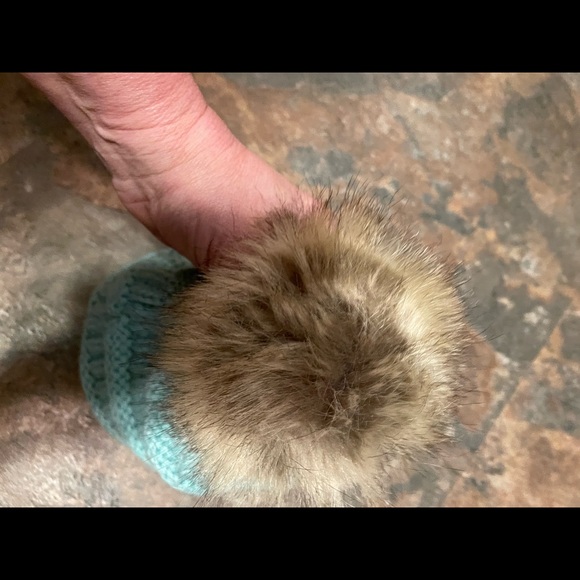 C.C. KIDS knitted hat - Picture 2 of 5